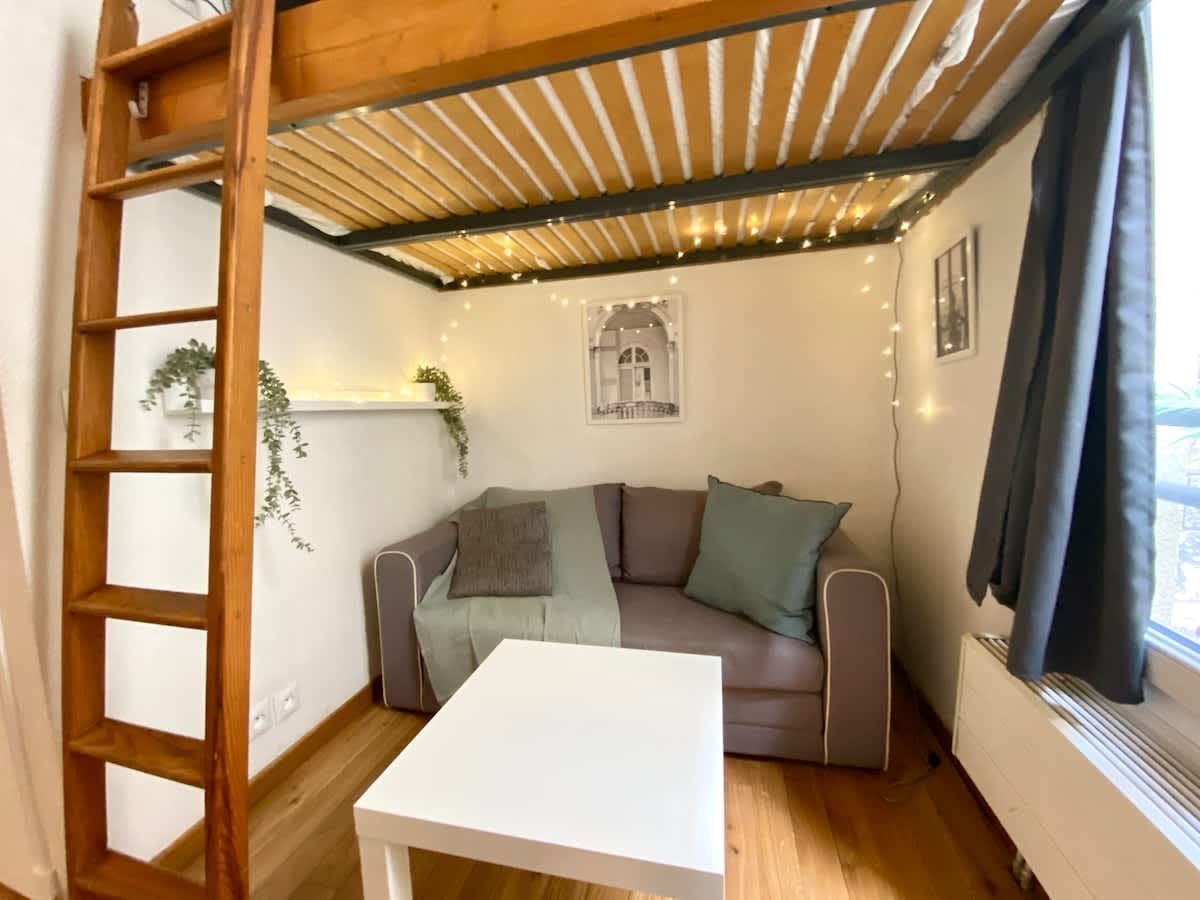 Suite Deborah, 17e arrondissement